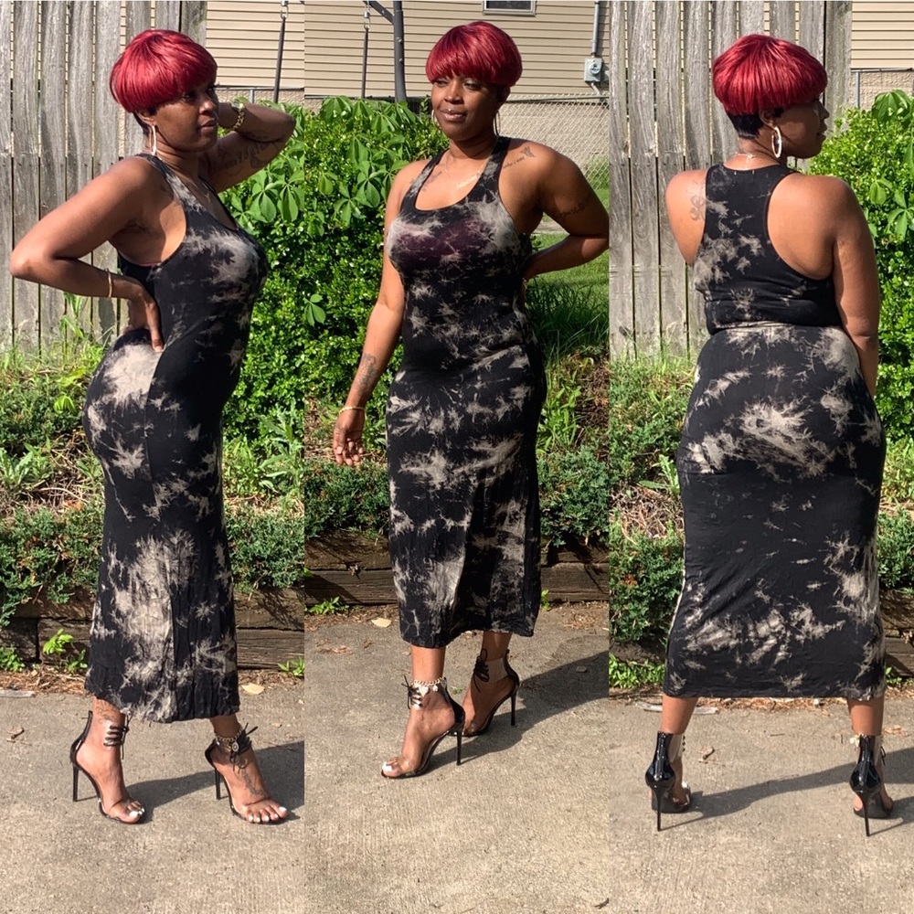 BLACK TANK TOP RACERBACK TIE DYE MAXI DRESS - Picture 2 of 4
